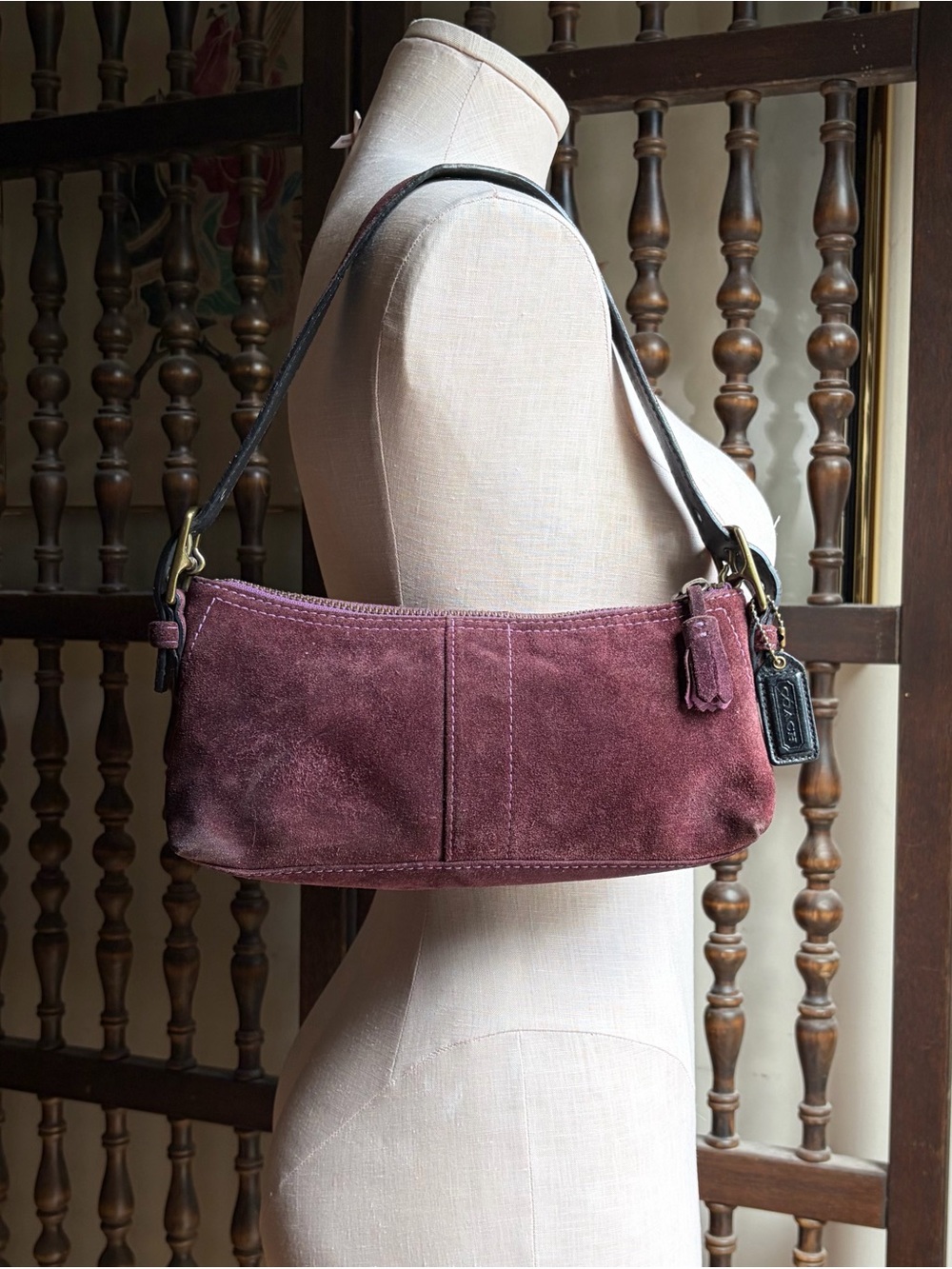 COACH Hamptons Suede Soft Demi #7470 Aubergine Vintage Y2K Baguette Shoulder Bag - Picture 2 of 16